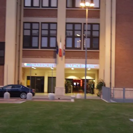 Mareschi Palace Otel Novara
