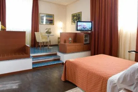 Mareschi Palace 4*